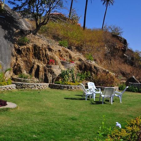 Hotel Oasis Mount Abu Buitenkant foto