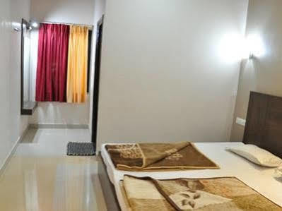 Hotel Oasis Mount Abu Buitenkant foto
