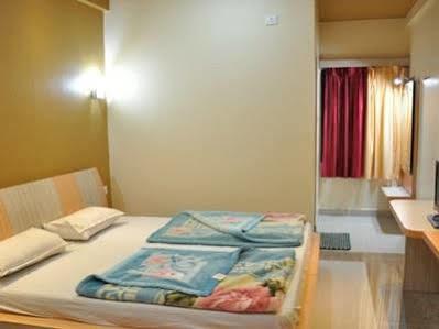 Hotel Oasis Mount Abu Buitenkant foto