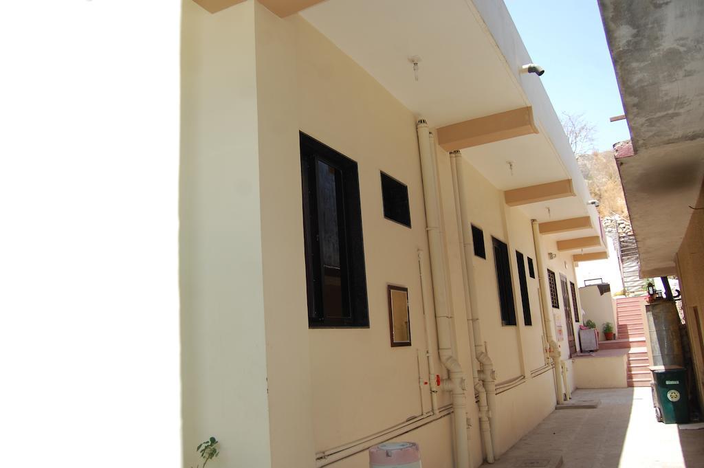 Hotel Oasis Mount Abu Buitenkant foto