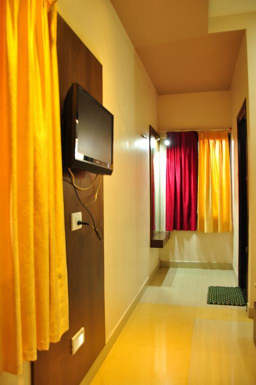 Hotel Oasis Mount Abu Buitenkant foto