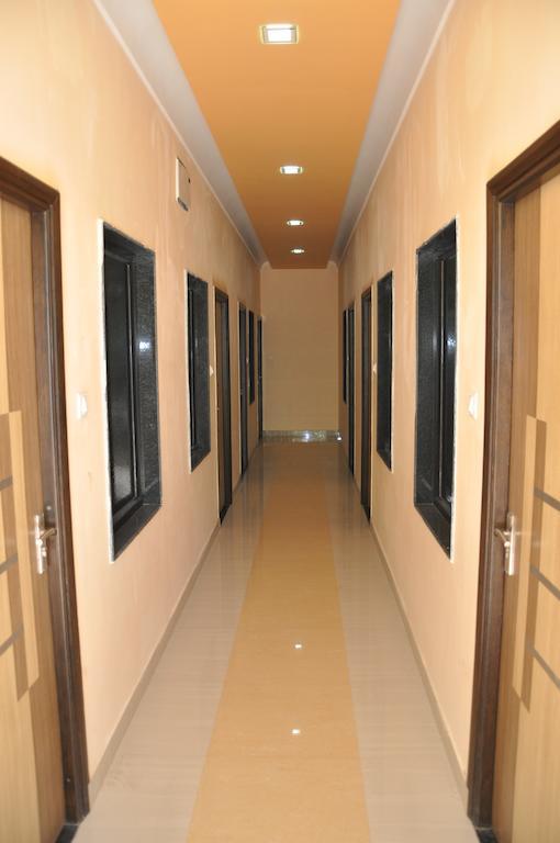 Hotel Oasis Mount Abu Buitenkant foto